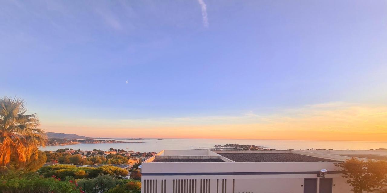Magnifique Appartement Vue Mer - Grande Terrasse Et Piscine Bandol Luaran gambar