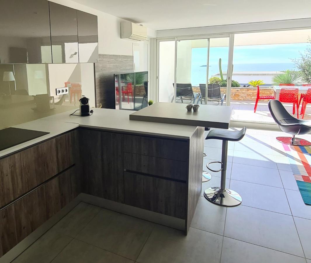 Magnifique Appartement Vue Mer - Grande Terrasse Et Piscine Bandol Luaran gambar