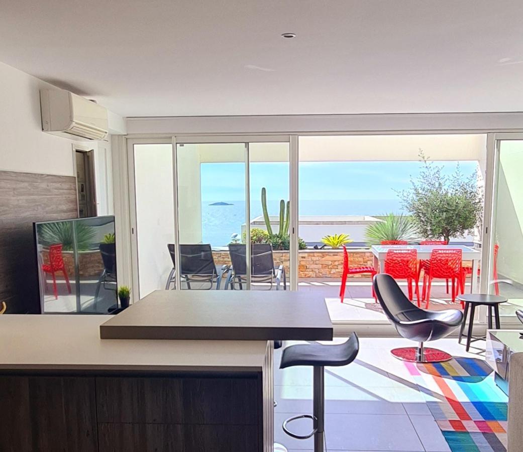 Magnifique Appartement Vue Mer - Grande Terrasse Et Piscine Bandol Luaran gambar